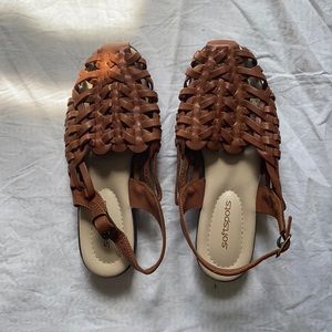 BRAND NEW Softspots Tan Huaraches - Size 8